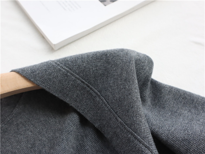 The new 2022 autumn collection of woolen knitted cardigan for women features a loose-fitting shawl with a laid-back style. It is a one-piece solid-color outerwear with a small coat pic 39