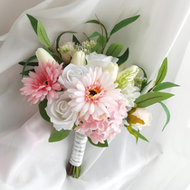 Small fresher bridal wedding with a flower brigade clapping simulation flower collar certificate followed by a photo-photo prop and a floral rose handmade