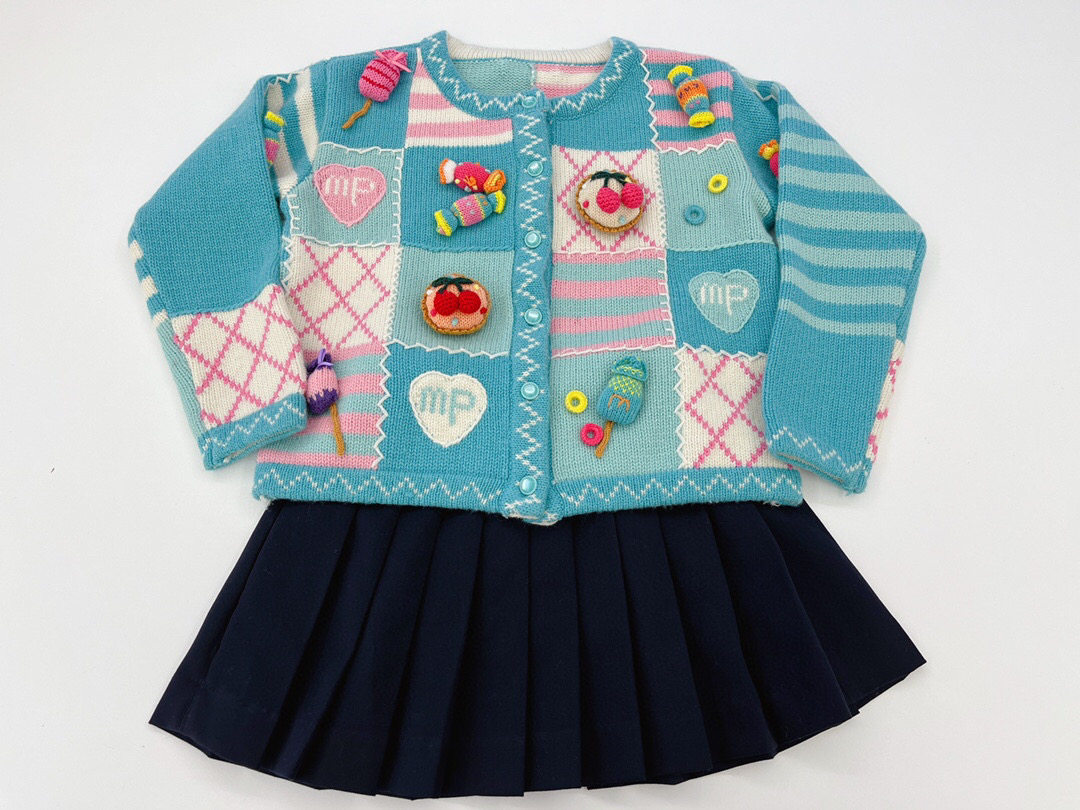 Heavy industry handmade wool sweater cherry candy three-dimensional sweater cardigan white shirt 22 years autumn and winter new products for girls and children