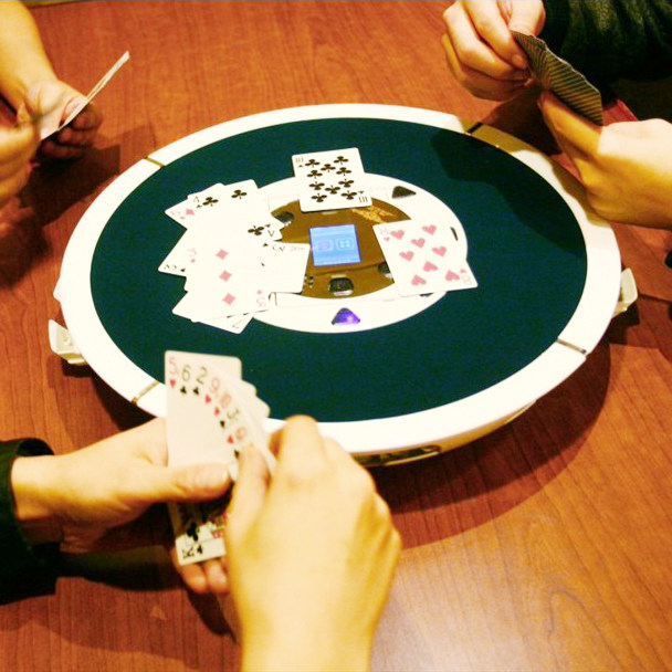 Longxing full automatic third generation poker dealer Portable Charger smart poker machine