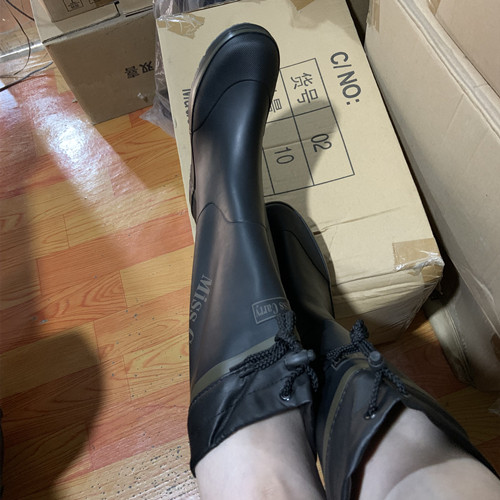 Foreign Trade Tails One-day Han Fashion Lady High Cylinder Rain Shoes Sea Cotton Neyria Light Rain Boots Autumn Winter Water Boots Shoes Cover Shoes