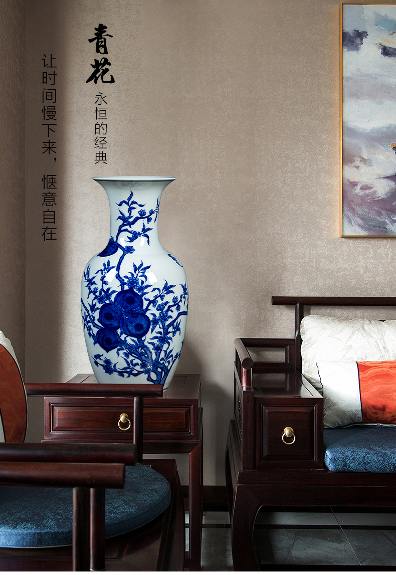 Under the jingdezhen ceramics glaze color blue and white porcelain vase peach hand - made big Chinese sitting room adornment is placed