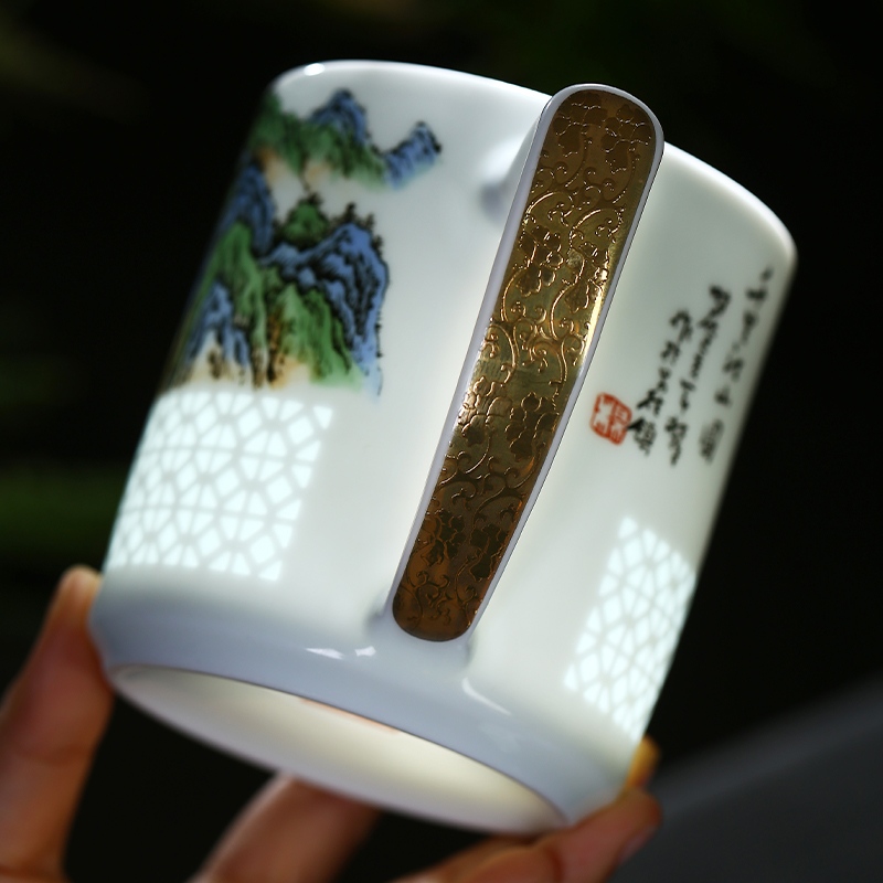 Jingdezhen hand made and exquisite creative ceramic cup with cover the tank filter cups office home large capacity of Chinese style