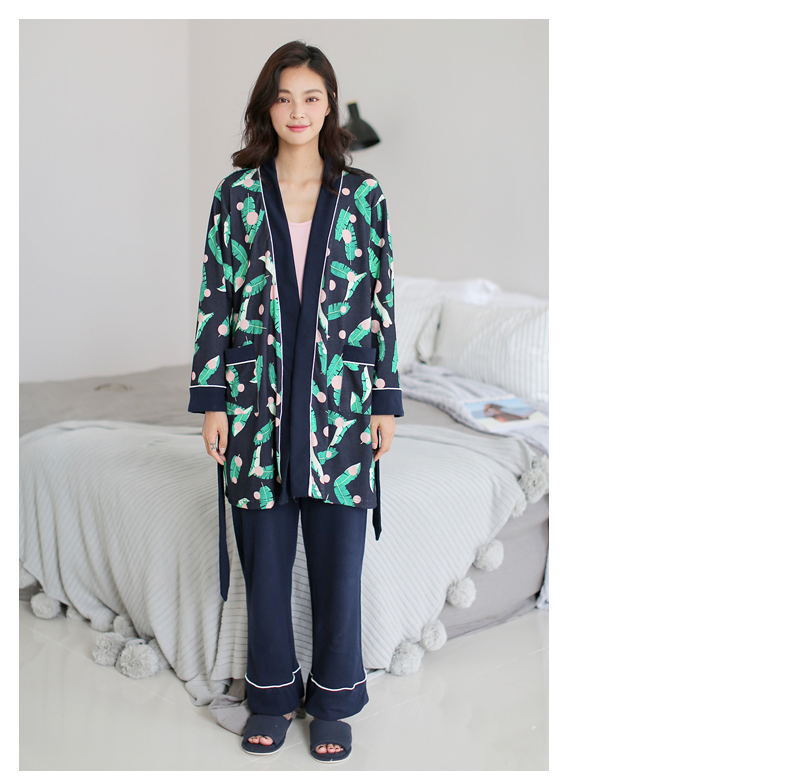 Bộ đồ ngủ mùa xuân và mùa thu của cặp đôi đồ ngủ cotton dài tay của phụ nữ ba mảnh phù hợp với quần áo gia đình thời trang đơn giản phù hợp với nam giới bộ mặc nhà đẹp