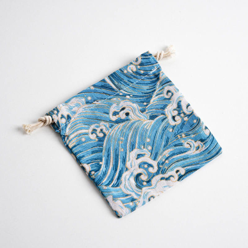 (Gift: cotton and linen storage bag)