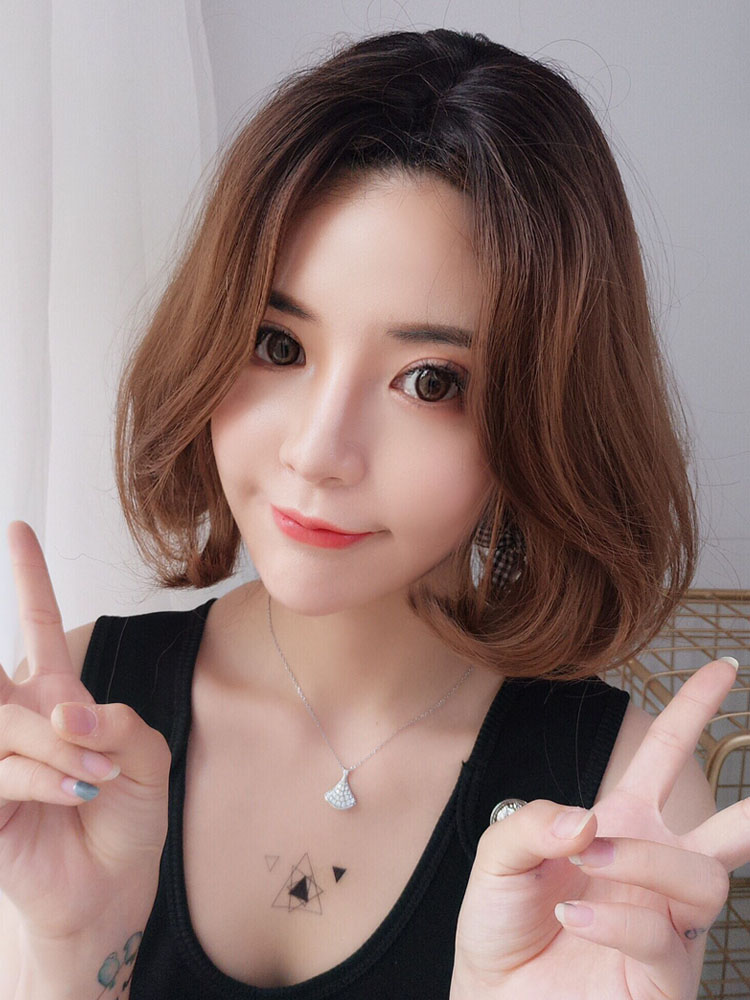 Wig women's short hair bobo Korean bobo natural realistic fashion net Red face repair fluffy short curly hair set