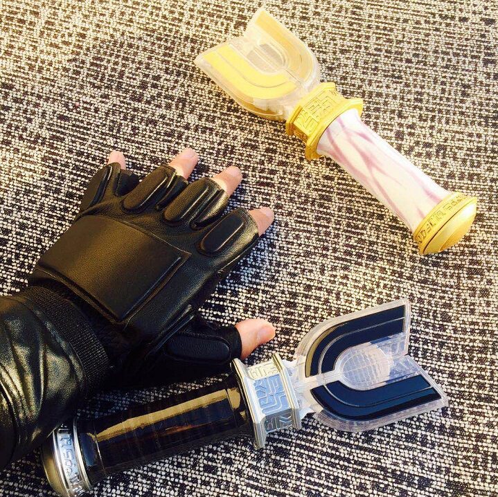 Altman Victory Team specialized gloves for Cosplay