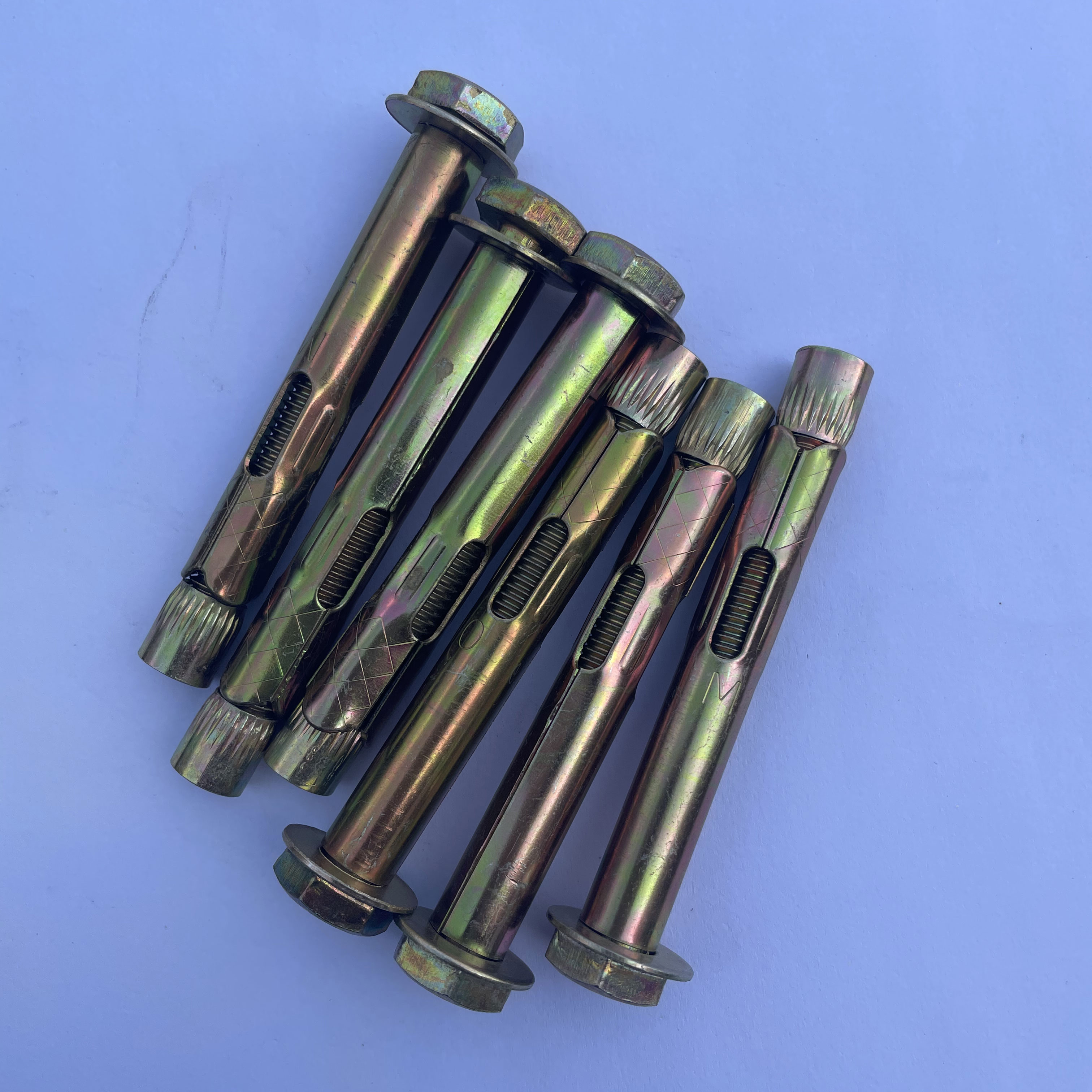 External hexagon inner fluffy screw floor expansion screw inner burst built-in fluffy M6m8m10m12m16