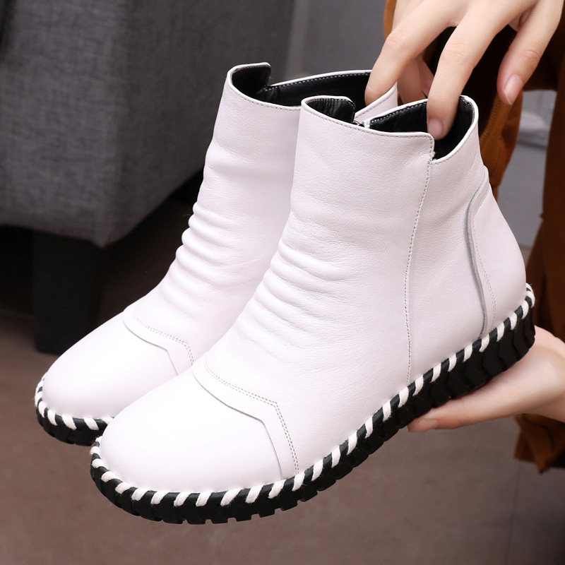 New soft sole small boots 2022 Spring and Autumn Shoes White Leather Little Boots plus large female boots