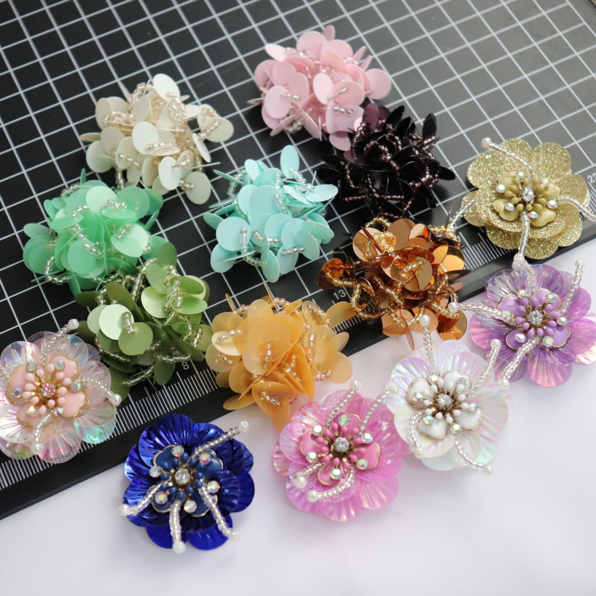 Hand-beaded caterpillar shell piece decoration DIY accessories Clothes, hats, shoes, flower patches