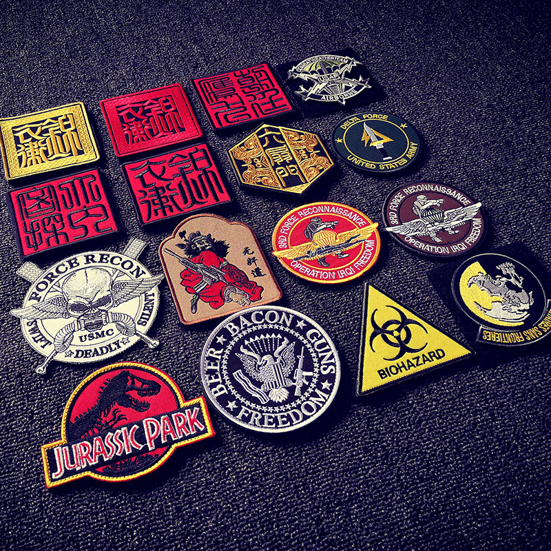 Retro Wind Six Doors No Interlace Embroidery Magic Badge Outdoor Bag Patch Arm Badge Custom Sign Badge