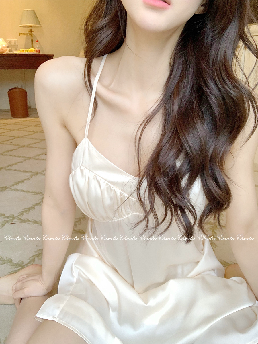 Sweet tea chantee Daria sexy luxurious satin hanging with open back and chest high sleeping skirt long skirt and summer