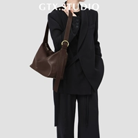 Коричневый Малый размер Коричневый - (Коровья кожа) Готов к доставке за считанные секунды.