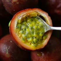 Now pick Yunnan top grade passion fruit 5 kg pack selected first grade big fruit sour sweet passion fruit fresh egg fruit