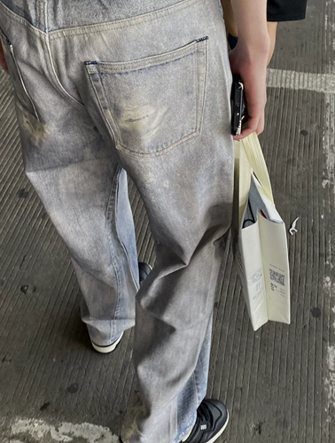 Наши устаревшие голубые цифровые джинсовые джинсы, сделайте старые свободные прямые брюки, мужчины, белый джинг, та же модель