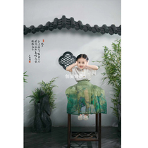 Photo studio indoor childrens antique wall background childrens photo background studio Hanfu costume photo photography background