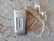 Japan Sony SRF-S83 microradio FM AM AM walking associated with old Sanyan Panasonic Ghende