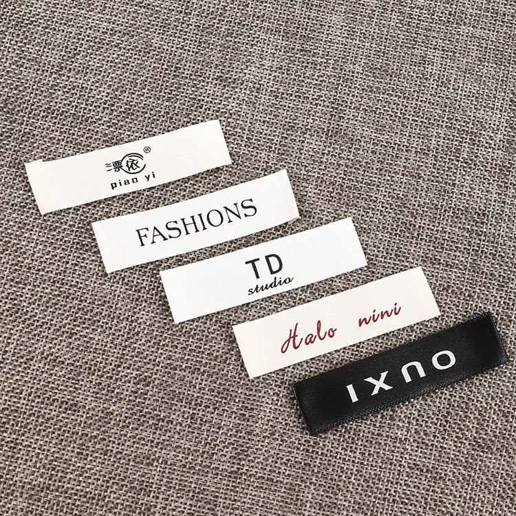 Custom collar mark Men's and men's clothing General neckline Label creative clothing collar demarcated as trademark logo Pendant Cards Customized