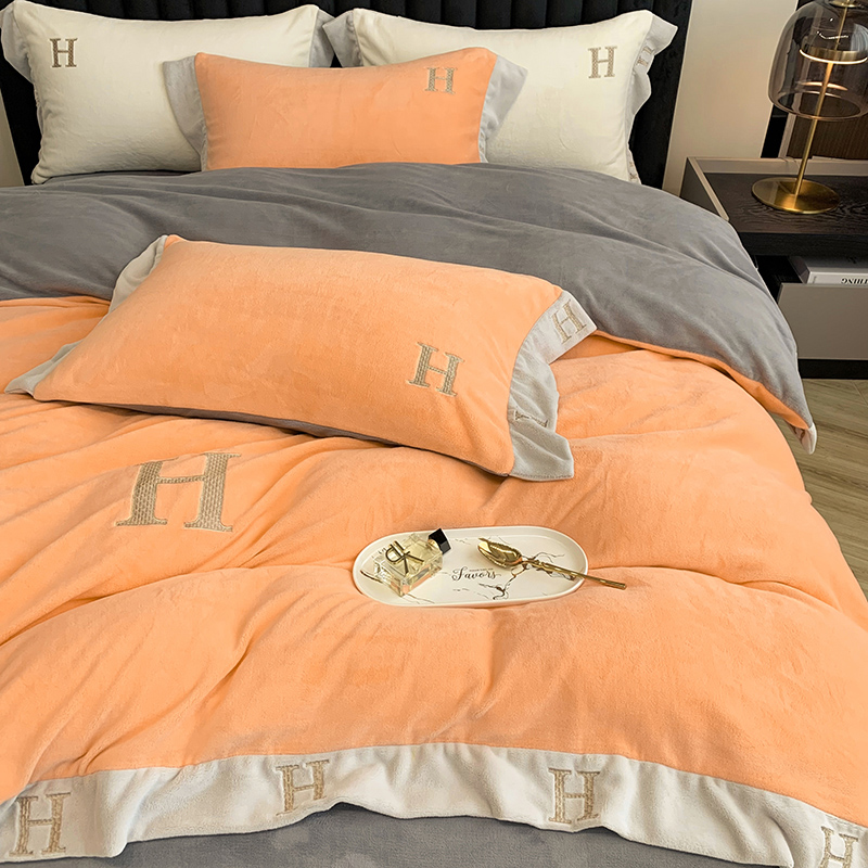 Minimalist light extravagant winter thickened warm quilt cover with four sets of winter high-end milk suede bed linen double sided coral suede