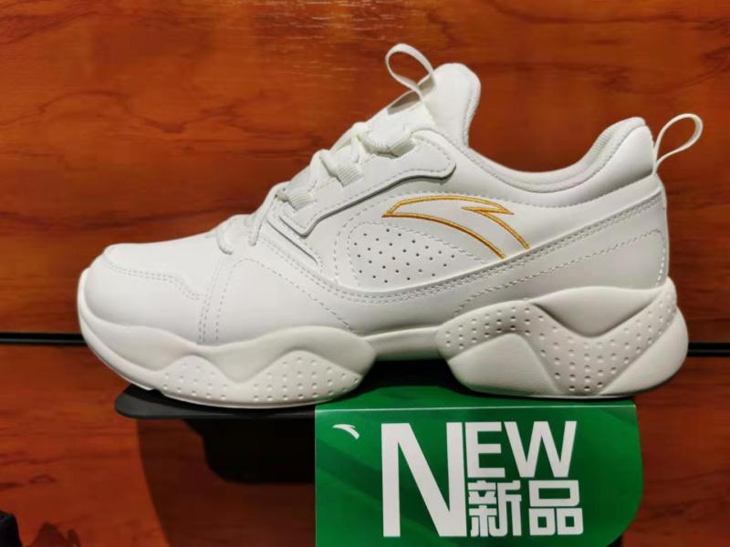 Anta women's sports shoes 2020 spring new leather leisure travel comprehensive training shoes 122017756
