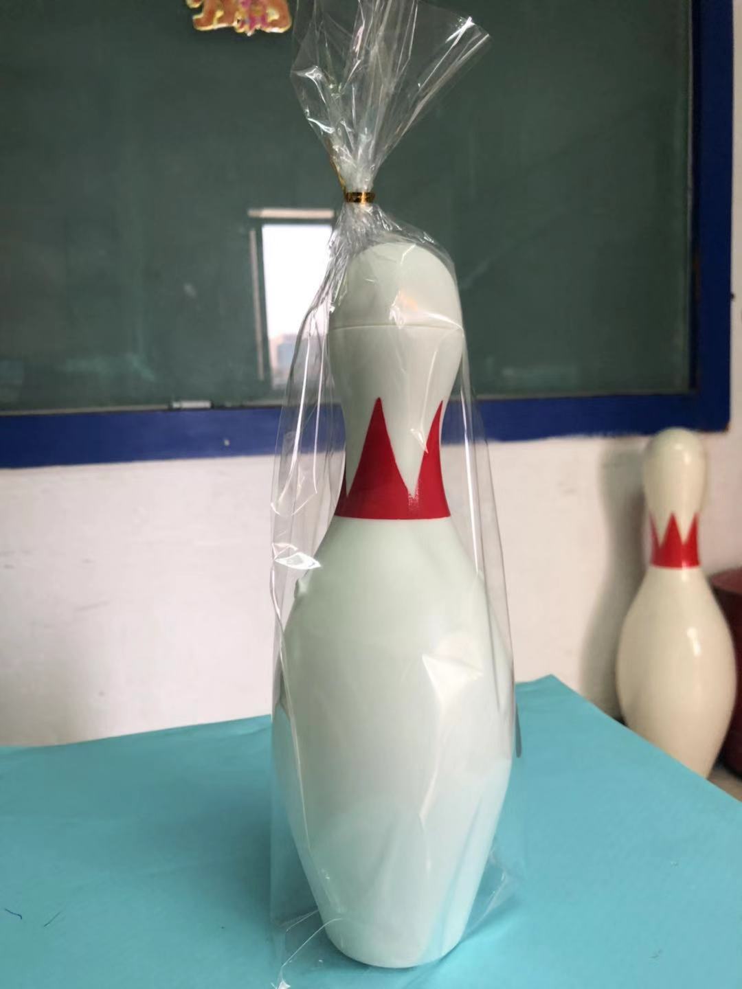 The bowling pen of the Po Age Bottle Garden