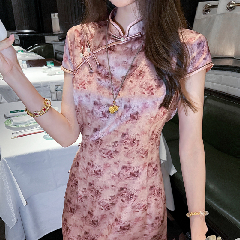High-End New Chinese-Style Silk Dress for Women, Summer New Model, Elegant and Slimming Long Dress, Improved Cheongsam Dress