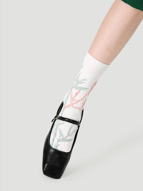 ຖົງຕີນແມ່ຍິງ Renaissance ZYZ ສາມມິຕິການບັນເທົາທຸກ mid-calf socks floral cotton lace boneless ກ່ອງຂອງຂວັນ