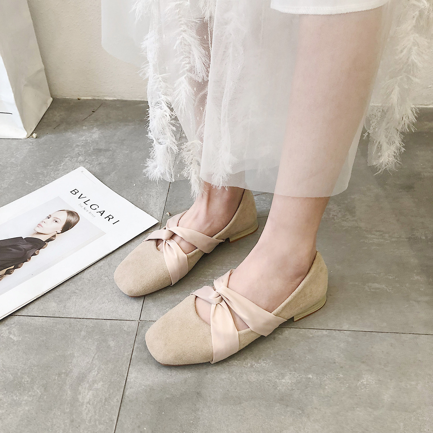 Square head small single shoes female 2022 new fairy chic Korean version of the low-heeled straps retro ballet late evening wind grandma shoes