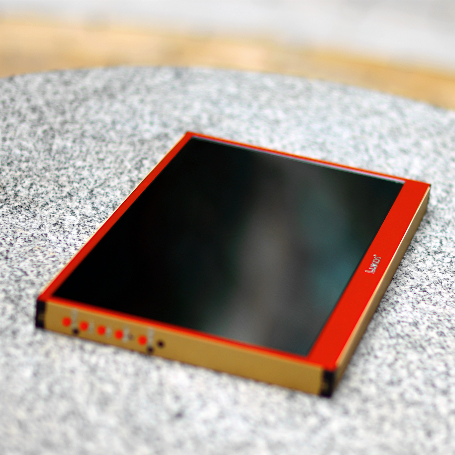 Lukos New 17 3 inch 2K 120Hz HDR DP computer eating chicken e-sports game console portable display