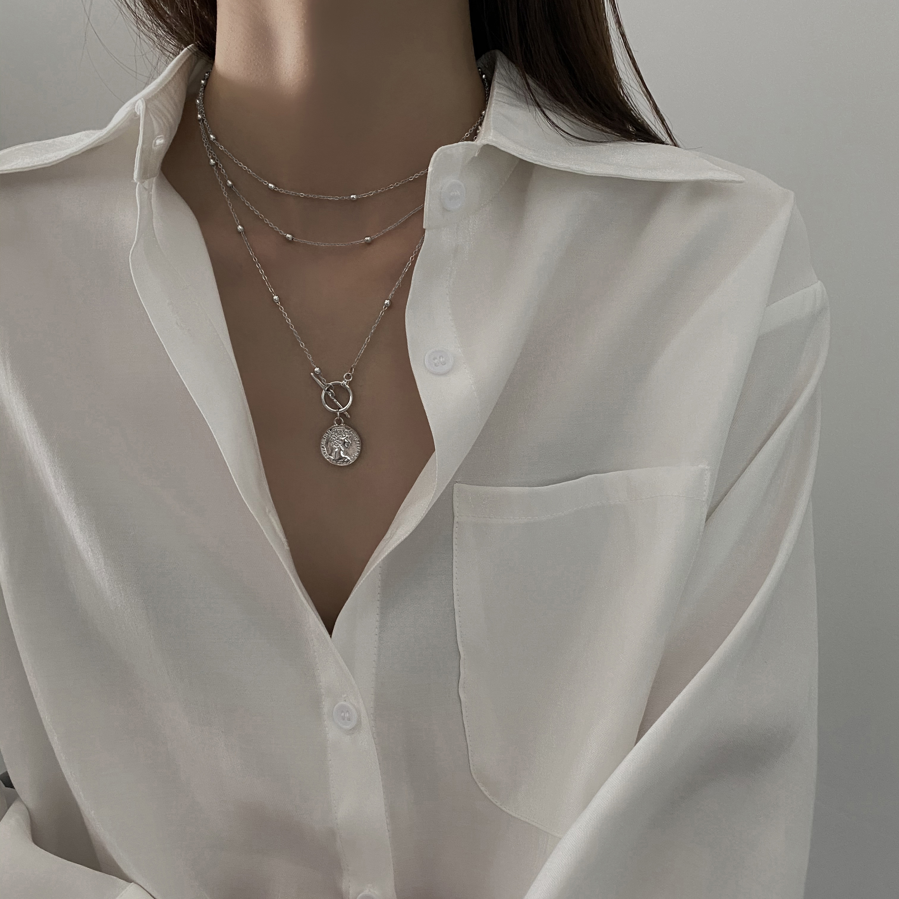 Vintage head coin necklace Women's summer stacked multi-layer niche design clavicle chain 2021 new necklace