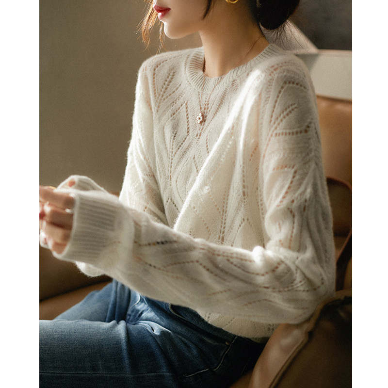 The Eyes Are Drawn to the Starry Sky with This Spring/Summer Sequin Yarn 100% Pure Cashmere Sweater for Women, Featuring a Round Neck, Hollow Knit, Long Sleeves, and a Loose, Thin Design