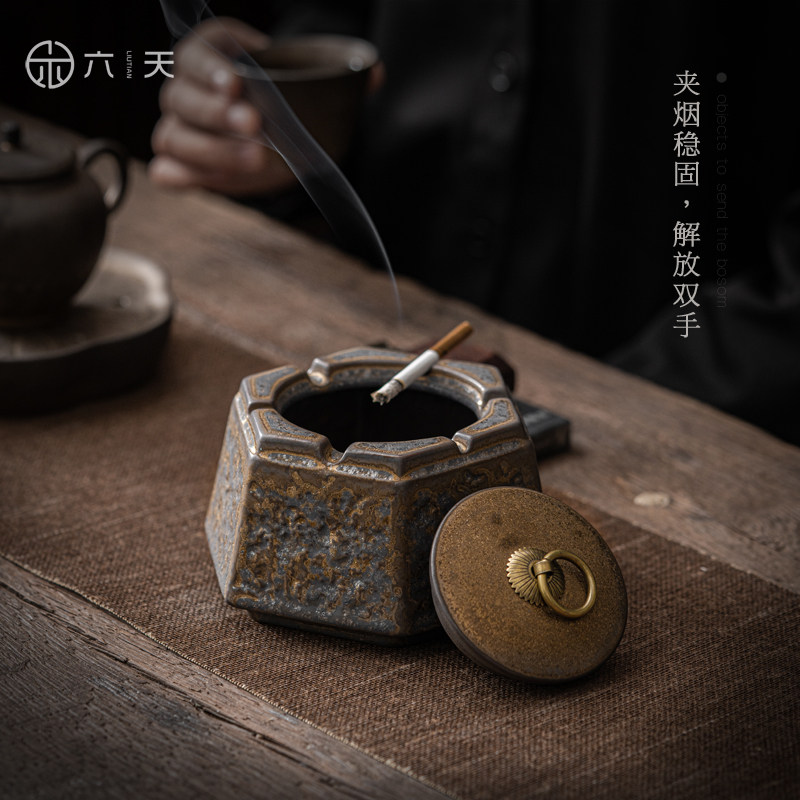 Six days GOLD IRON RUST GLAZE WITH LID ASHTRAYS HOME CREATIVE RETRO FLY ASH ASHTRAYS LIVING ROOM OFFICE-TAOBAO