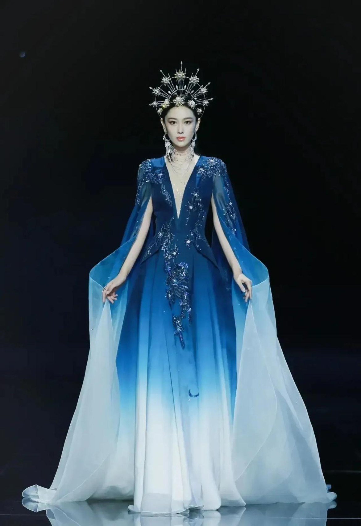 爱迪唯衣婚纱城