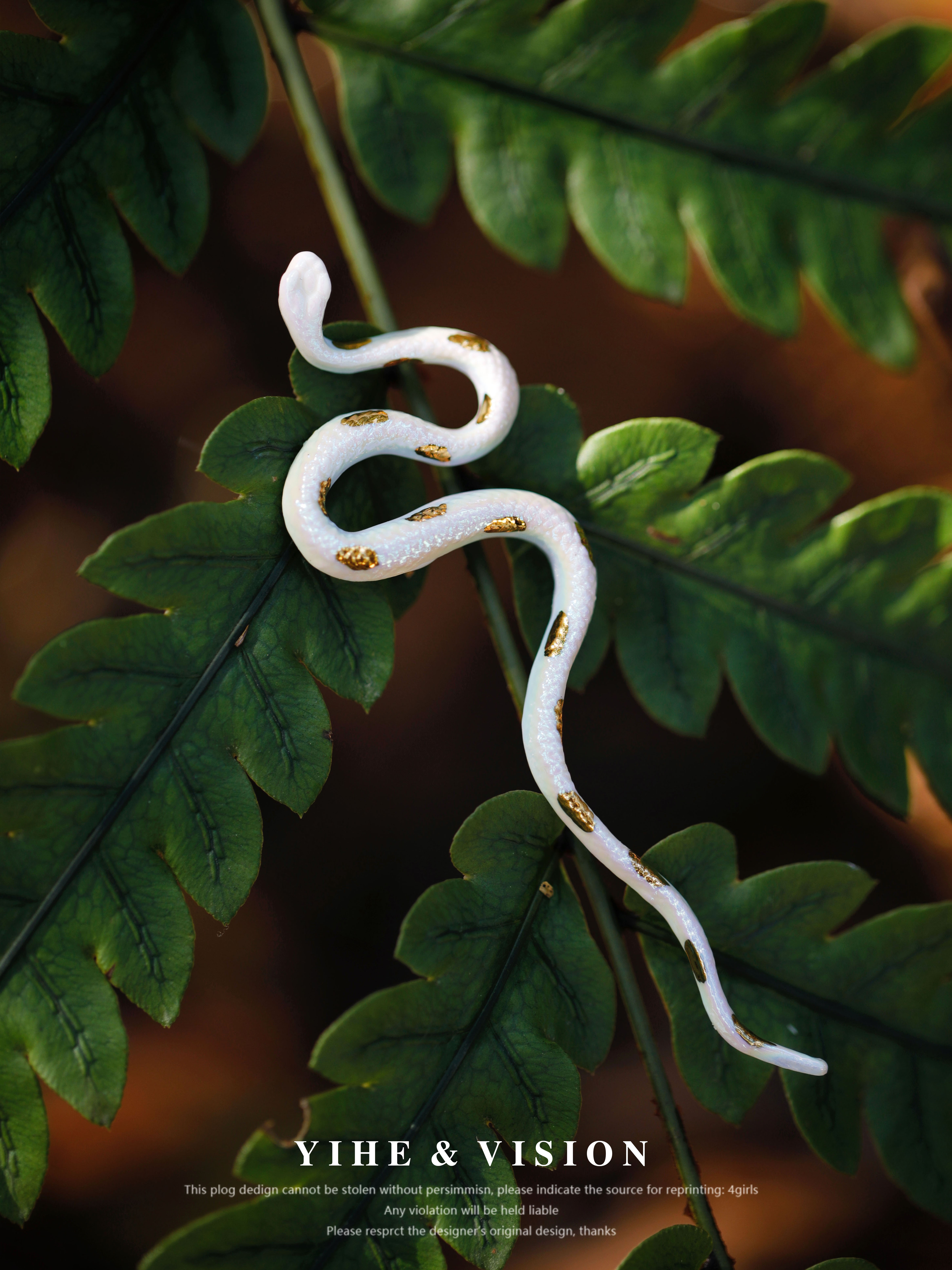 YIHE Original Spotted Golden Snake Niche Art Unique Ceramic Snake Zodiac Year Coat Brooch for Men and Women