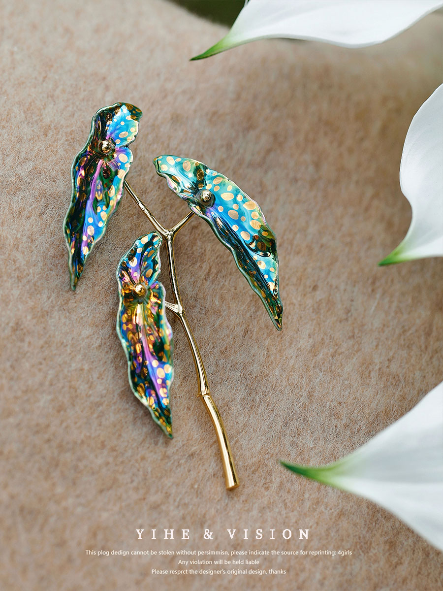 YIHE original design Qiu Begonia new niche temperament versatile autumn and winter plant ceramic coat brooch
