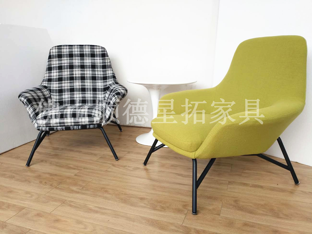 Đơn giản phòng khách hiện đại ghế sofa da Bắc Âu duy nhất thiết kế nội thất thời trang sáng tạo ban công phòng chờ ghế