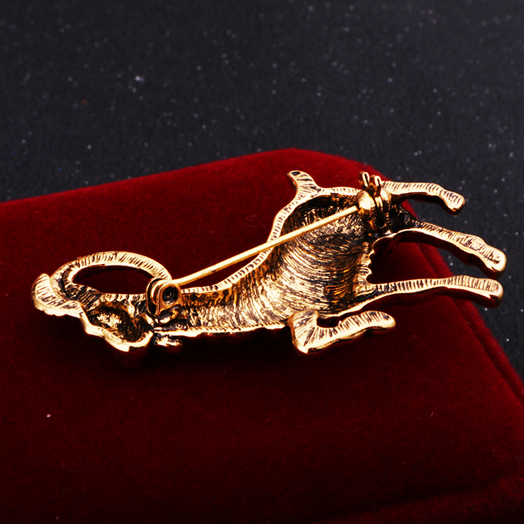 Trâm đực Cổ điển Rắn Hươu Đầu dê Trâm Anh Động vật Pin Cao cấp Full Eagle Eagle Pegasus Badge - Trâm cài huy hiệu cài áo