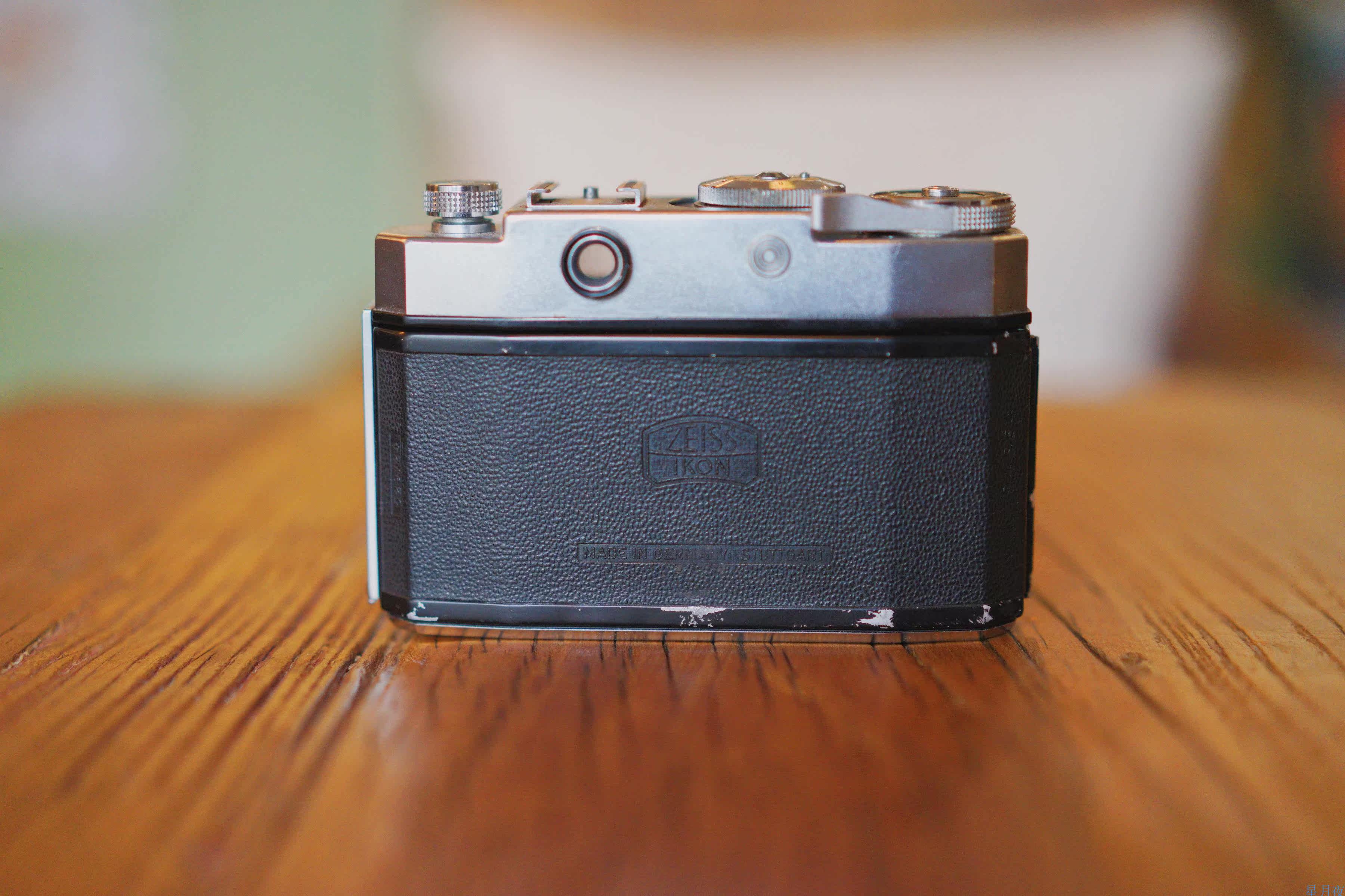 Zeiss ikon Cai's Concortina sideshaft rubber roll camera