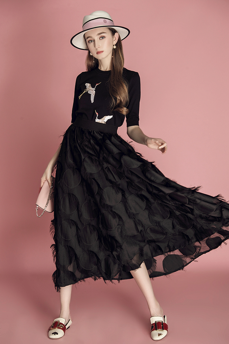 MIUCO Womens 2018 Mùa thu mới Công nghiệp nặng cần cẩu thêu hàng đầu + Bộ lông tua rua nửa váy đồ bộ mùa đông nữ