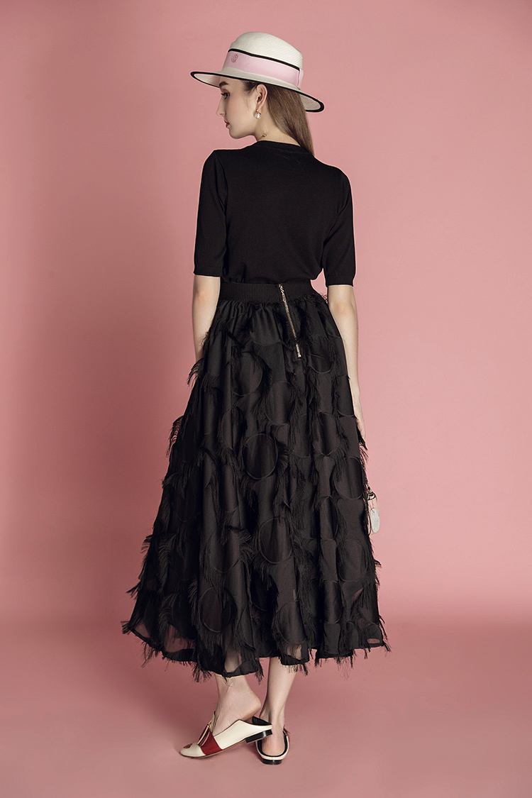 MIUCO Womens 2018 Mùa thu mới Công nghiệp nặng cần cẩu thêu hàng đầu + Bộ lông tua rua nửa váy đồ bộ mùa đông nữ
