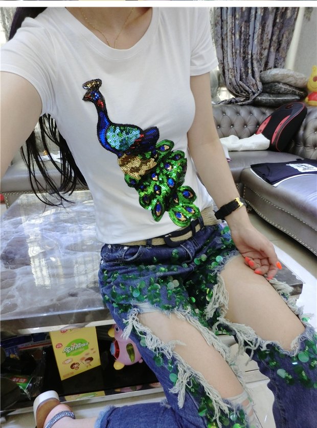 Siêu kích thước nữ béo mm2018 mùa hè mới 200 pounds chất béo chị công thêu sequin áo thun ngắn tay hàng đầu áo khoác mùa đông nữ