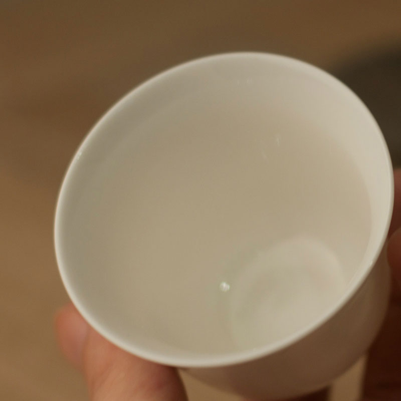 For the jingdezhen ceramic cups masters cup sample tea cup single household kung fu tea cups in use only single CPU