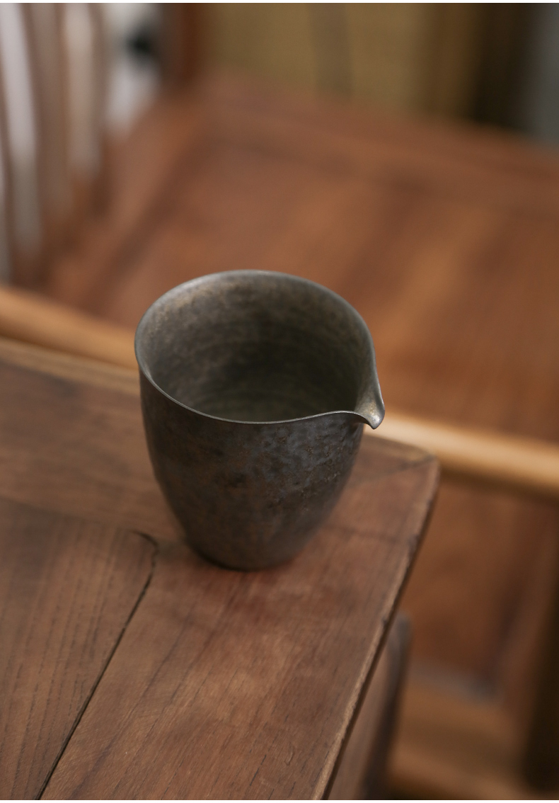 Japanese iron metal glaze glaze ceramic kung fu tea set fair tea cup and cup size small cup of coarse pottery in use