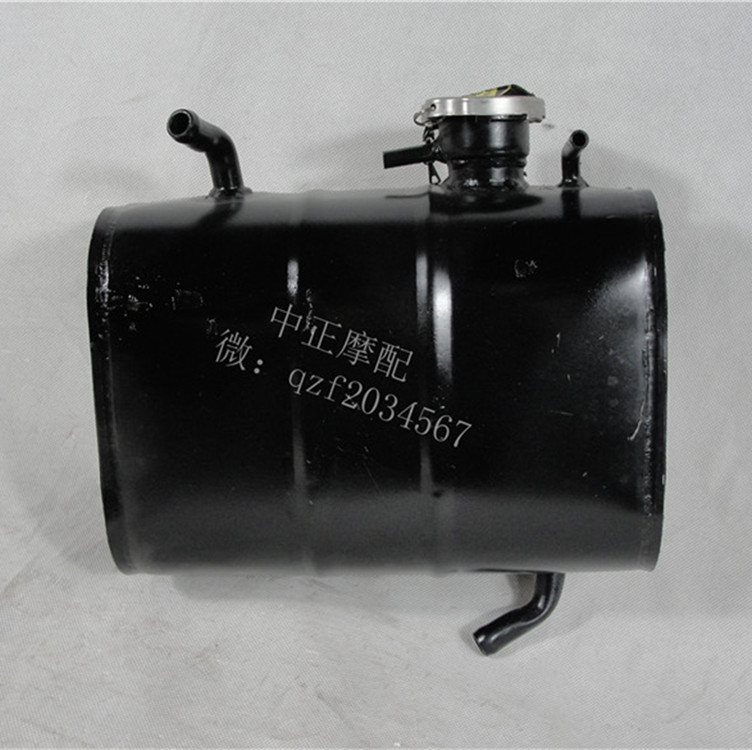 Fukuda 5-Star and half-enclosed three-wheel motorcycle deposit water tank assembly