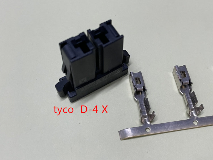 TYCO D-4  X 1-1747276-2  2孔公头 AMP全新原装正品