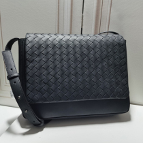 Mens slope bag 2021 new fashion tide leather leather cross single shoulder bag casual man bag weaving postman bag personality