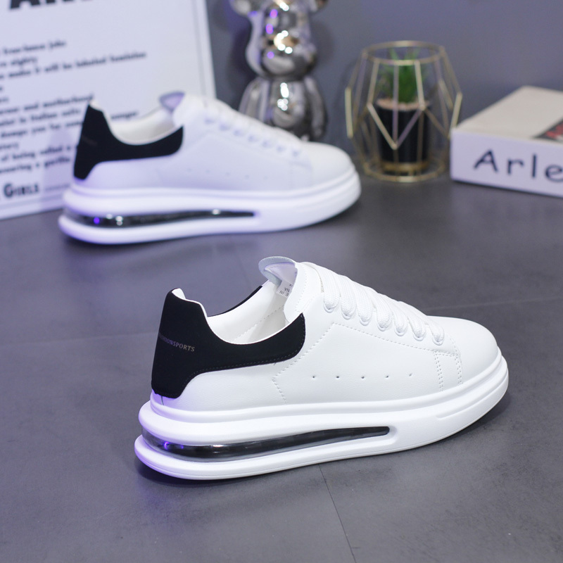 Autumn New Thick-Soled Height-Increasing White Sneakers for Men, Air-Cushion Shock-Absorbing Couple Style Casual Sneakers, Korean Style Trendy Sports Shoes for Men