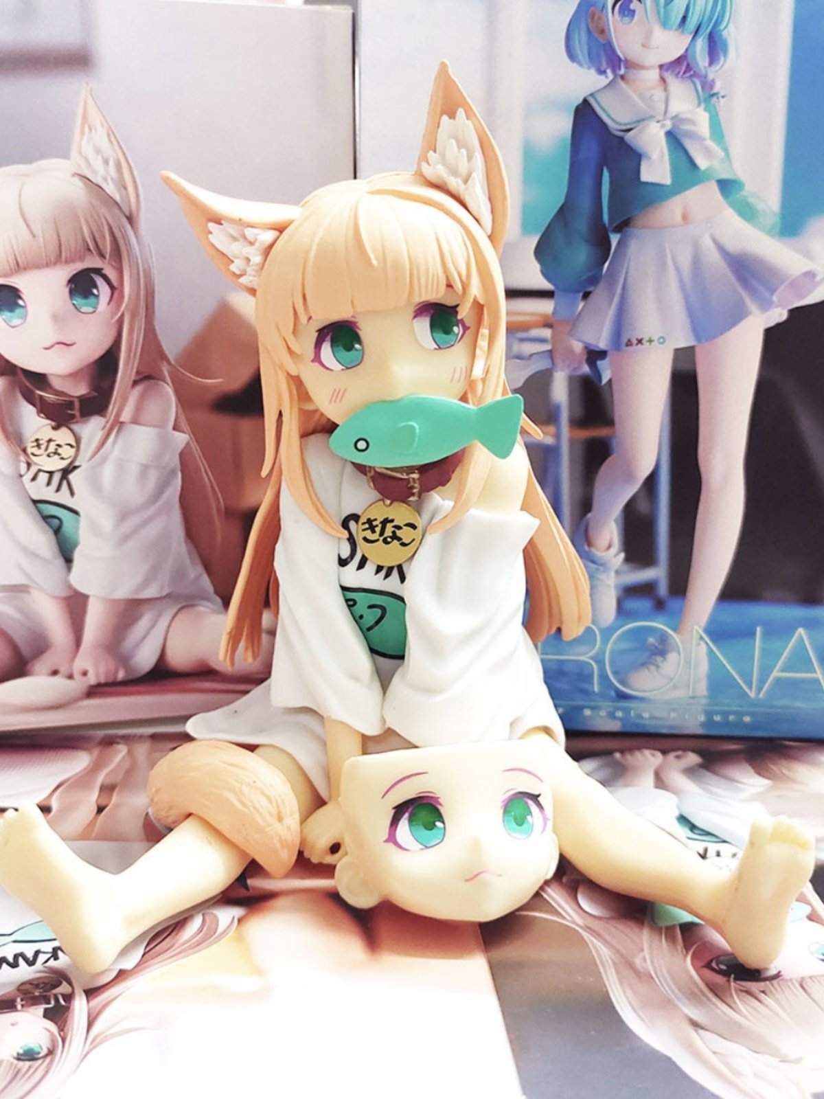 二次元桌宠手办黄豆粉可爱机箱手办潮玩