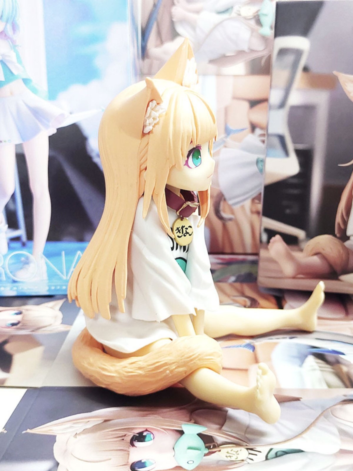 二次元桌宠手办黄豆粉可爱机箱手办潮玩