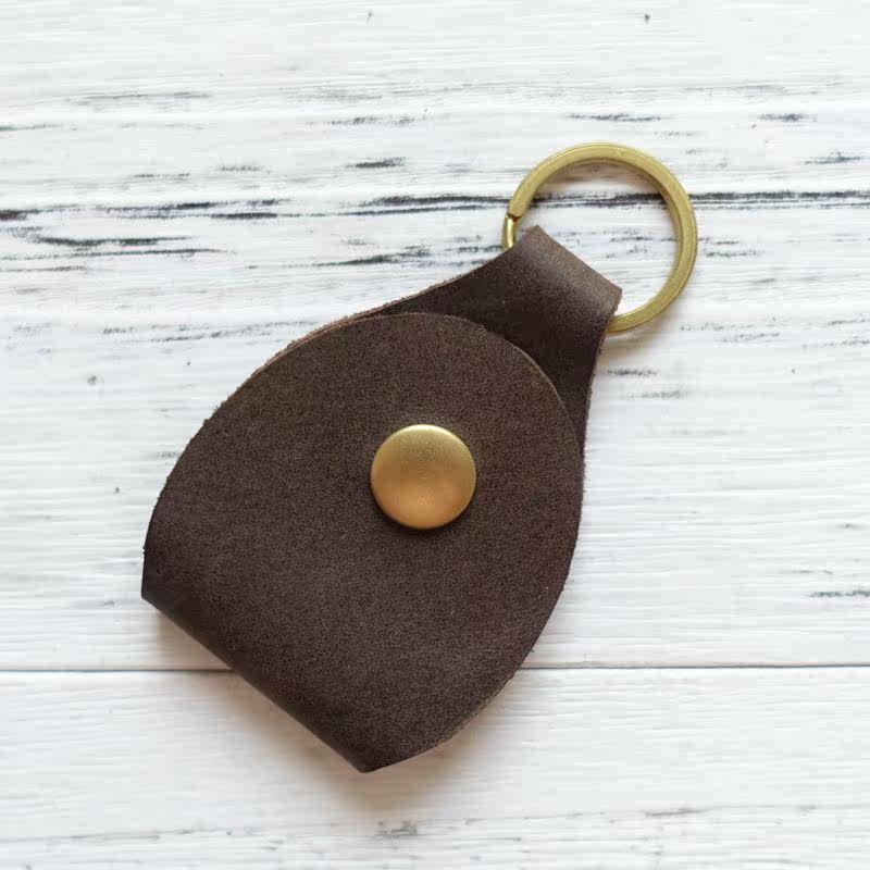Genuine leather drop-shaped door Forbidden Khao Diligent Card Guitar Pluck sheet protective sleeves Keyring